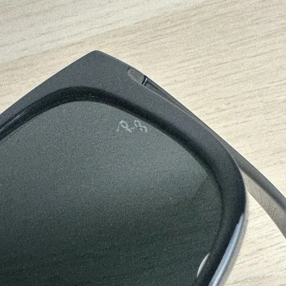 Ray-Ban RB4165 Justin Sunglasses Black Frame Black Lenses - Picture 4 of 5